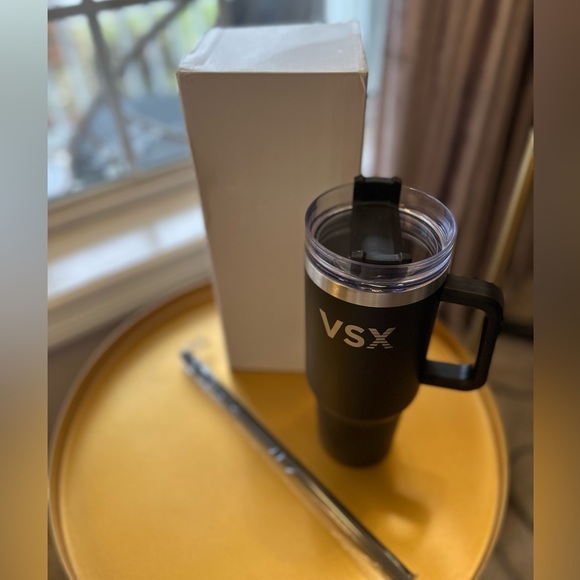 NEW Victoria’s Secret VSX Limited Edition 40 oz Stainless Steel Water Bottle - Picture 7 of 11